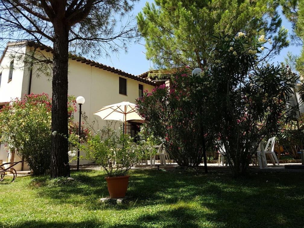 Agriturismo La Ginestrella Civitella D'Arna Eksteriør bilde
